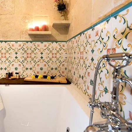 Mioe 4* Muro Leccese